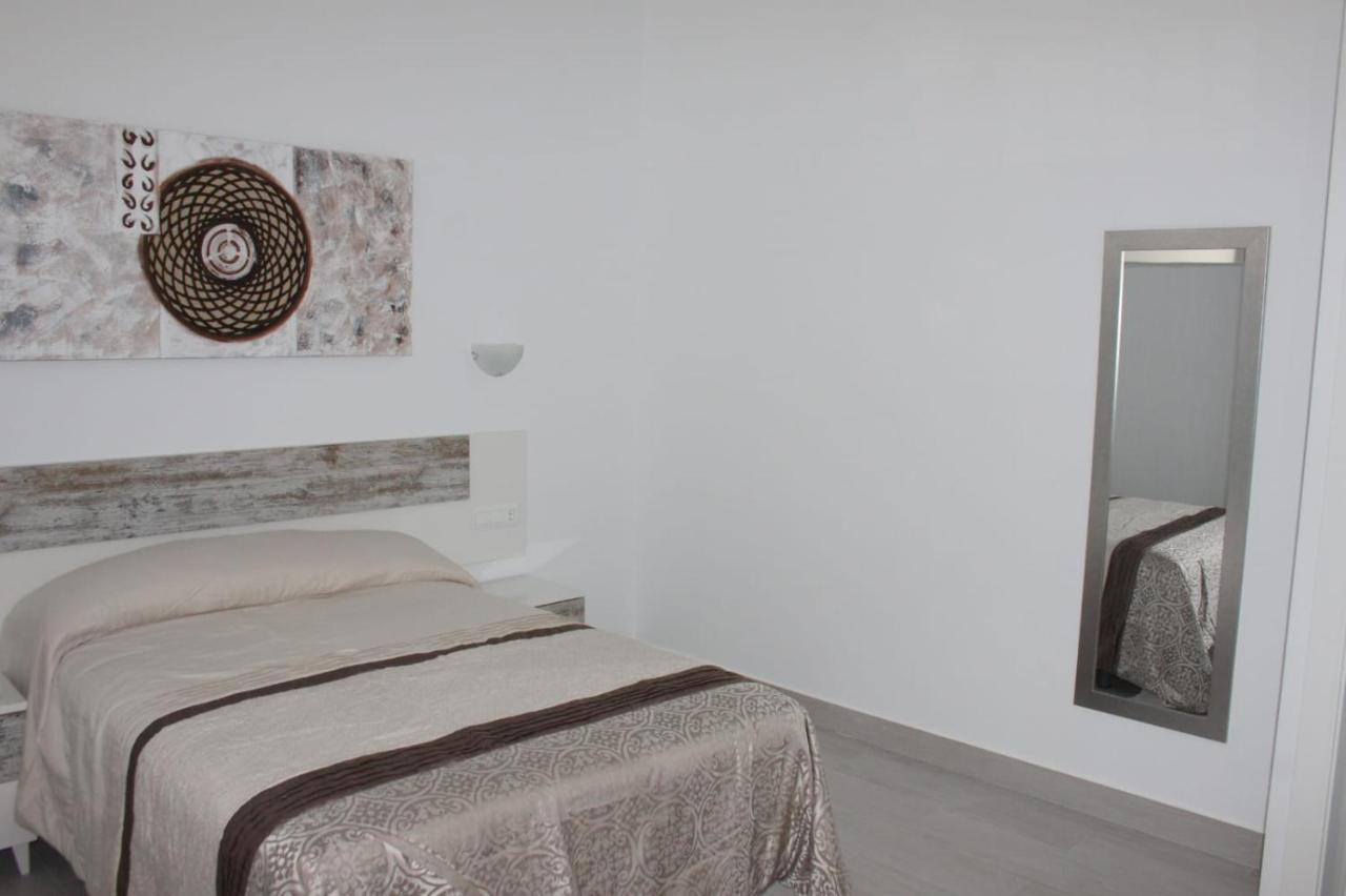 Apartamentos Margo 2 Malaga Luaran gambar